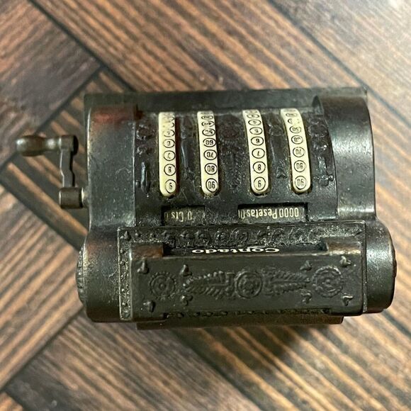Vintage “Play Me” Mini Cash Register Pencil Sharpener – Made in Spain – Die Cast - Picture 5 of 5